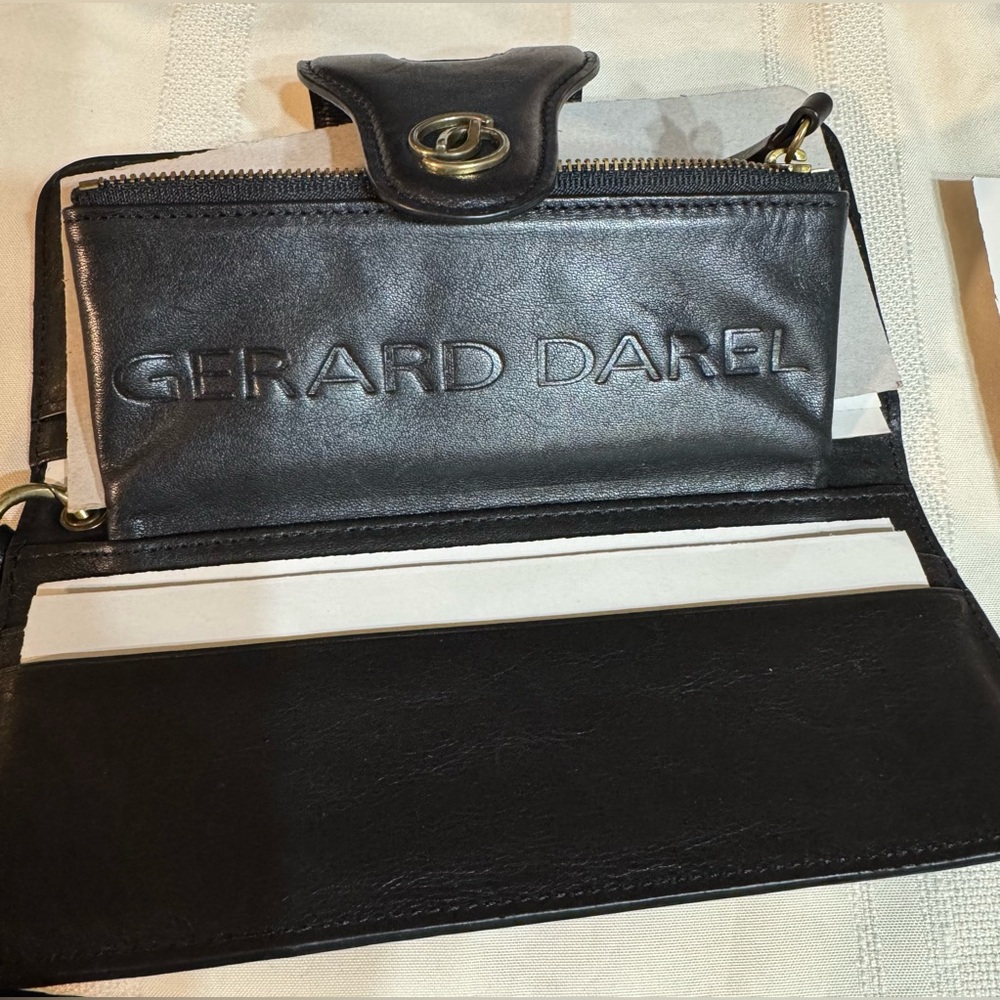 Gérard Darel The GD Black Wallet - Picture 9 of 13